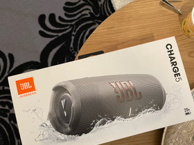 Harmaa JBL charge 5, Audio ja musiikkilaitteet, Viihde-elektroniikka, Seinäjoki, Tori.fi Harmaa JBL charge 5, Audio ja musiikkilaitteet, Viihde-elektroniikka, Seinäjoki, Tori.fi