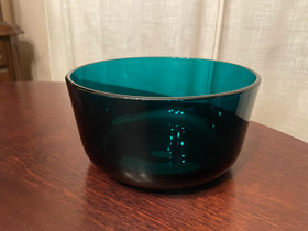 Saara Hopea Nuutajärvi kulho, halkaisija 22 cm, Tarjoiluastiat, Keittiötarvikkeet ja astiat, Helsinki, Tori.fi Saara Hopea Nuutajärvi kulho, halkaisija 22 cm, Tarjoiluastiat, Keittiötarvikkeet ja astiat, Helsinki, Tori.fi