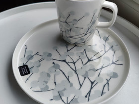 Marimekko Lumimarja muki ja lautanen, Kahvikupit, mukit ja lasit, Keittiötarvikkeet ja astiat, Turku, Tori.fi Marimekko Lumimarja muki ja lautanen, Kahvikupit, mukit ja lasit, Keittiötarvikkeet ja astiat, Turku, Tori.fi