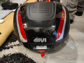 Givi kova kypäräkotelo(max.sisällön paino 4kg), Muut motovaraosat ja tarvikkeet, Mototarvikkeet ja varaosat, Tampere, Tori.fi Givi kova kypäräkotelo(max.sisällön paino 4kg), Muut motovaraosat ja tarvikkeet, Mototarvikkeet ja varaosat, Tampere, Tori.fi