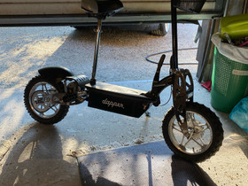 Viron 1000w sähköskuutti, Sähköpyörät, Polkupyörät ja pyöräily, Hämeenlinna, Tori.fi Viron 1000w sähköskuutti, Sähköpyörät, Polkupyörät ja pyöräily, Hämeenlinna, Tori.fi