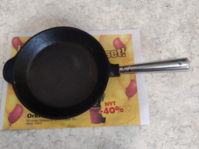 Valurauta pannu 18cm, Keittiövälineet, Keittiötarvikkeet ja astiat, Joensuu, Tori.fi Valurauta pannu 18cm, Keittiövälineet, Keittiötarvikkeet ja astiat, Joensuu, Tori.fi
