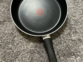 Tefal paistinpannu 26 cm, Muut keittiötarvikkeet, Keittiötarvikkeet ja astiat, Vantaa, Tori.fi Tefal paistinpannu 26 cm, Muut keittiötarvikkeet, Keittiötarvikkeet ja astiat, Vantaa, Tori.fi