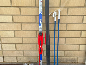 Sukset 115cm, sauvat 85cm, monot 31, Hiihto, Urheilu ja ulkoilu, Turku, Tori.fi Sukset 115cm, sauvat 85cm, monot 31, Hiihto, Urheilu ja ulkoilu, Turku, Tori.fi