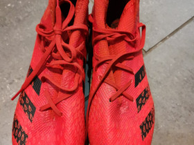 Adidas Predator nappikset 40,5, Jalkapallo, Urheilu ja ulkoilu, Raisio, Tori.fi Adidas Predator nappikset 40,5, Jalkapallo, Urheilu ja ulkoilu, Raisio, Tori.fi