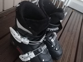 Lasketteluvälineitä lapsille, Laskettelu ja lautailu, Urheilu ja ulkoilu, Pori, Tori.fi Lasketteluvälineitä lapsille, Laskettelu ja lautailu, Urheilu ja ulkoilu, Pori, Tori.fi