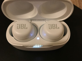 Jbl live free nc + tws langattomat kuulokkeet, Audio ja musiikkilaitteet, Viihde-elektroniikka, Helsinki, Tori.fi Jbl live free nc + tws langattomat kuulokkeet, Audio ja musiikkilaitteet, Viihde-elektroniikka, Helsinki, Tori.fi