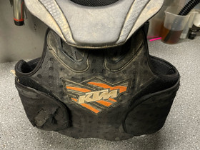 Ktm leatt fusion junnu panssari, Ajoasut, kengät ja kypärät, Mototarvikkeet ja varaosat, Paimio, Tori.fi Ktm leatt fusion junnu panssari, Ajoasut, kengät ja kypärät, Mototarvikkeet ja varaosat, Paimio, Tori.fi