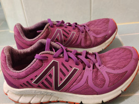 New Balance juoksukengät (koko 38), Juoksu ja lenkkeily, Urheilu ja ulkoilu, Seinäjoki, Tori.fi New Balance juoksukengät (koko 38), Juoksu ja lenkkeily, Urheilu ja ulkoilu, Seinäjoki, Tori.fi