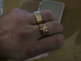 Symmetrinen 14k Pirunnyrkki 6osainen koko 21, Kellot ja korut, Asusteet ja kellot, Seinäjoki, Tori.fi Symmetrinen 14k Pirunnyrkki 6osainen koko 21, Kellot ja korut, Asusteet ja kellot, Seinäjoki, Tori.fi