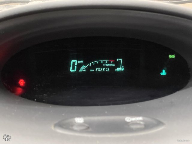 Toyota Yaris 6