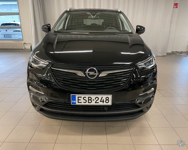 Opel GRANDLAND X 8