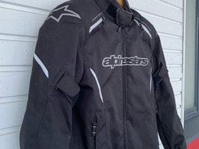 Alpinestars ajotakki, Ajoasut, kengät ja kypärät, Mototarvikkeet ja varaosat, Oulu, Tori.fi Alpinestars ajotakki, Ajoasut, kengät ja kypärät, Mototarvikkeet ja varaosat, Oulu, Tori.fi