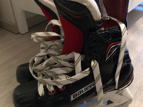 Bauer luistimet 37,5, Jääkiekko ja luistelu, Urheilu ja ulkoilu, Lieto, Tori.fi Bauer luistimet 37,5, Jääkiekko ja luistelu, Urheilu ja ulkoilu, Lieto, Tori.fi