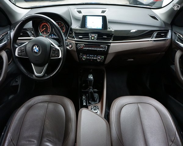 BMW X1 9