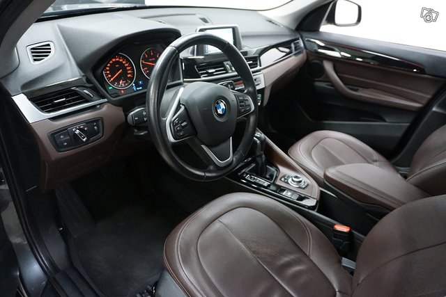 BMW X1 13