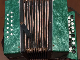 Sirmakka, vanha venäläinen harmonikka, Pianot, urut ja koskettimet, Musiikki ja soittimet, Orivesi, Tori.fi Sirmakka, vanha venäläinen harmonikka, Pianot, urut ja koskettimet, Musiikki ja soittimet, Orivesi, Tori.fi