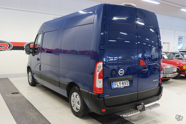 NISSAN NV400 4