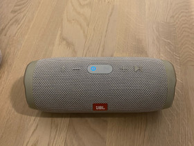 JBL Charge 3 - kts kuvaus toimivuudesta!, Audio ja musiikkilaitteet, Viihde-elektroniikka, Espoo, Tori.fi JBL Charge 3 - kts kuvaus toimivuudesta!, Audio ja musiikkilaitteet, Viihde-elektroniikka, Espoo, Tori.fi
