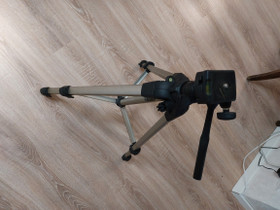 Kamerajalusta, tripod /3-jalka, Valokuvaustarvikkeet, Kamerat ja valokuvaus, Rauma, Tori.fi Kamerajalusta, tripod /3-jalka, Valokuvaustarvikkeet, Kamerat ja valokuvaus, Rauma, Tori.fi
