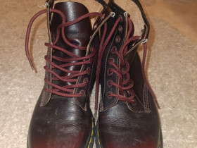 Dr.Martens kengät koko 39, Vaatteet ja kengät, Vantaa, Tori.fi Dr.Martens kengät koko 39, Vaatteet ja kengät, Vantaa, Tori.fi