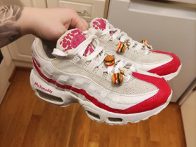 Airmaxit 36, Vaatteet ja kengät, Tampere, Tori.fi Airmaxit 36, Vaatteet ja kengät, Tampere, Tori.fi