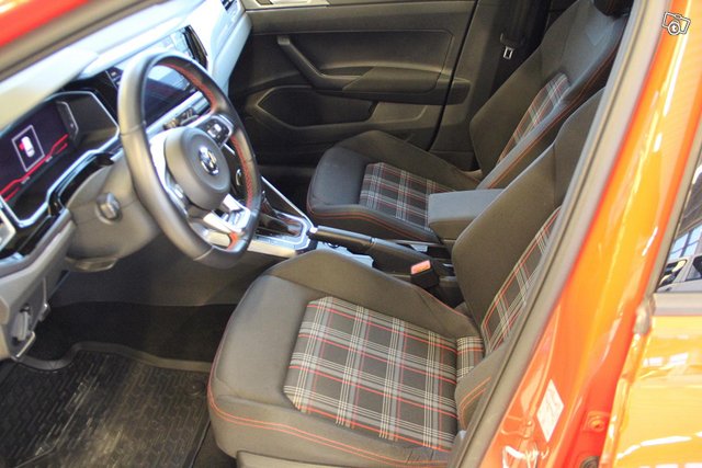 Volkswagen Polo 12
