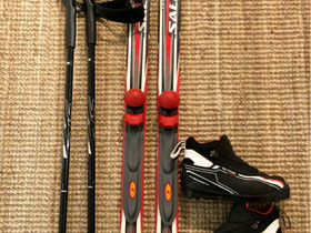 Salomon Pitopohjasuksipaketti 120cm, Hiihto, Urheilu ja ulkoilu, Kaarina, Tori.fi Salomon Pitopohjasuksipaketti 120cm, Hiihto, Urheilu ja ulkoilu, Kaarina, Tori.fi