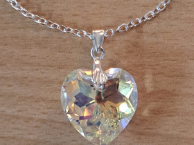 Swarovski kristallisydän hopeakaulakoruja lahjaksi, Kellot ja korut, Asusteet ja kellot, Turku, Tori.fi Swarovski kristallisydän hopeakaulakoruja lahjaksi, Kellot ja korut, Asusteet ja kellot, Turku, Tori.fi