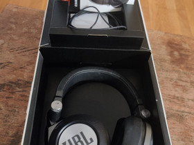 JBL Synchros E50 BT wireless kuulokkeet, Audio ja musiikkilaitteet, Viihde-elektroniikka, Jyväskylä, Tori.fi JBL Synchros E50 BT wireless kuulokkeet, Audio ja musiikkilaitteet, Viihde-elektroniikka, Jyväskylä, Tori.fi