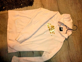 Nike huppari, Vaatteet ja kengät, Jyväskylä, Tori.fi Nike huppari, Vaatteet ja kengät, Jyväskylä, Tori.fi