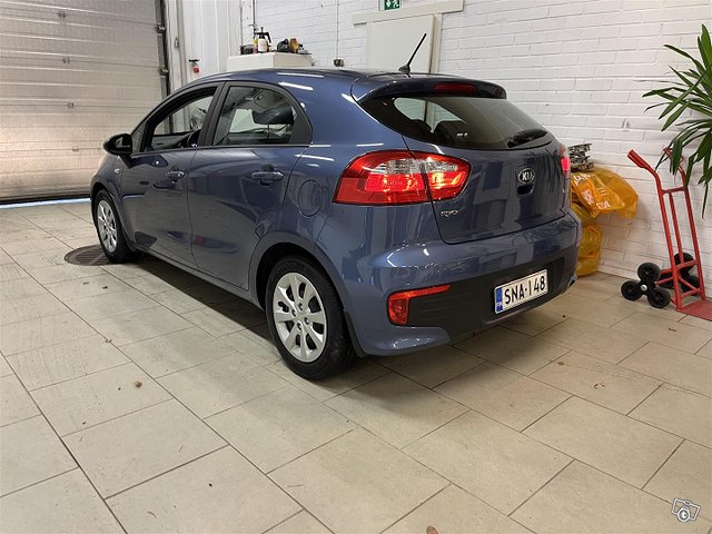 Kia Rio 5