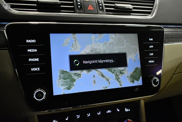Skoda Superb 18