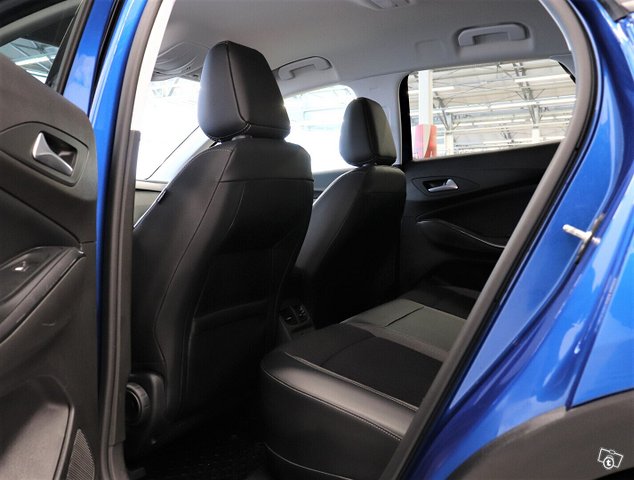 Opel Grandland X 8