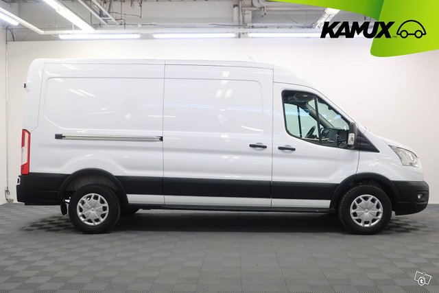Ford Transit 9