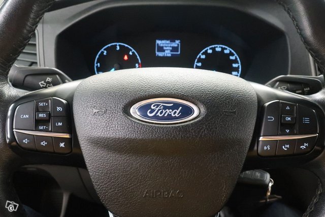 Ford Transit 17