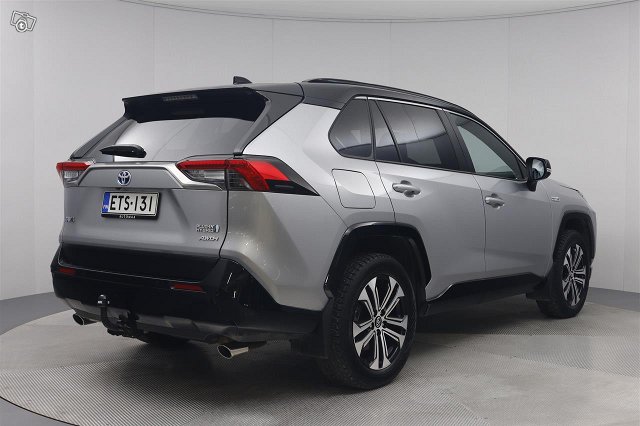 TOYOTA RAV4 Plug-in 5