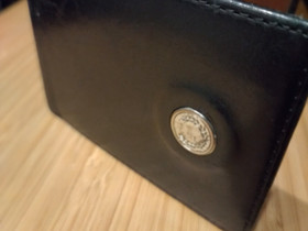 Fred Perry lompakko, Muut asusteet, Asusteet ja kellot, Parainen, Tori.fi Fred Perry lompakko, Muut asusteet, Asusteet ja kellot, Parainen, Tori.fi