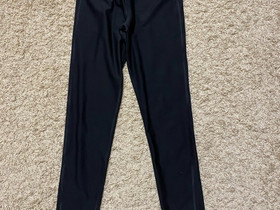 Kahdet naisten Niken dry-fit jumppahousut, Kuntoilu ja fitness, Urheilu ja ulkoilu, Oulu, Tori.fi Kahdet naisten Niken dry-fit jumppahousut, Kuntoilu ja fitness, Urheilu ja ulkoilu, Oulu, Tori.fi
