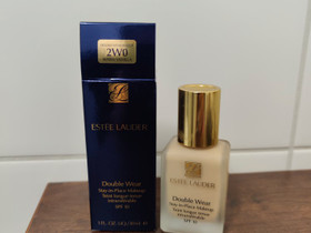 Estée Lauder Double Wear Stay-In-Place, Kauneudenhoito ja kosmetiikka, Terveys ja hyvinvointi, Pori, Tori.fi Estée Lauder Double Wear Stay-In-Place, Kauneudenhoito ja kosmetiikka, Terveys ja hyvinvointi, Pori, Tori.fi
