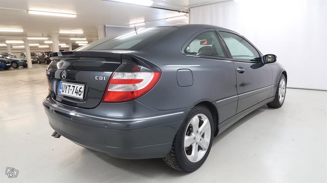 MERCEDES-BENZ C 5