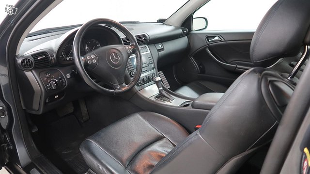 MERCEDES-BENZ C 10