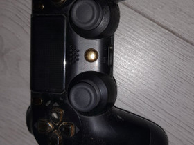 PS4 ohjain VASEN TATTI LÖYSÄ, Pelikonsolit ja pelaaminen, Viihde-elektroniikka, Jyväskylä, Tori.fi PS4 ohjain VASEN TATTI LÖYSÄ, Pelikonsolit ja pelaaminen, Viihde-elektroniikka, Jyväskylä, Tori.fi