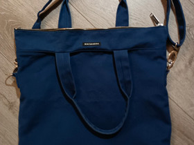 Marimekko Veera laukku crossbody hihnalla, Laukut ja hatut, Asusteet ja kellot, Helsinki, Tori.fi Marimekko Veera laukku crossbody hihnalla, Laukut ja hatut, Asusteet ja kellot, Helsinki, Tori.fi