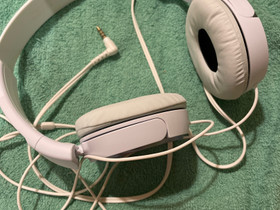 Sony merkkinen korvakuulokkeet , vähän käytetyt ja, Muu viihde-elektroniikka, Viihde-elektroniikka, Akaa, Tori.fi Sony merkkinen korvakuulokkeet , vähän käytetyt ja, Muu viihde-elektroniikka, Viihde-elektroniikka, Akaa, Tori.fi