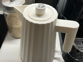 Alessi vedenkeitin, Muut kodinkoneet, Kodinkoneet, Espoo, Tori.fi Alessi vedenkeitin, Muut kodinkoneet, Kodinkoneet, Espoo, Tori.fi