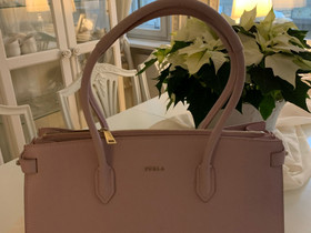 Furla ToTe Alba M laukku, Laukut ja hatut, Asusteet ja kellot, Vantaa, Tori.fi Furla ToTe Alba M laukku, Laukut ja hatut, Asusteet ja kellot, Vantaa, Tori.fi