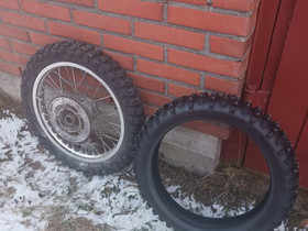 Mopon takavanne 18" piikkirenkaalla + 17" nastat, Mopojen varaosat ja tarvikkeet, Mototarvikkeet ja varaosat, Ilomantsi, Tori.fi Mopon takavanne 18" piikkirenkaalla + 17" nastat, Mopojen varaosat ja tarvikkeet, Mototarvikkeet ja varaosat, Ilomantsi, Tori.fi