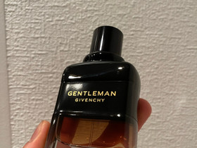 Givenchy Gentleman Réserve Privée, Kauneudenhoito ja kosmetiikka, Terveys ja hyvinvointi, Helsinki, Tori.fi Givenchy Gentleman Réserve Privée, Kauneudenhoito ja kosmetiikka, Terveys ja hyvinvointi, Helsinki, Tori.fi