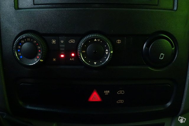 Mercedes-Benz Sprinter 18